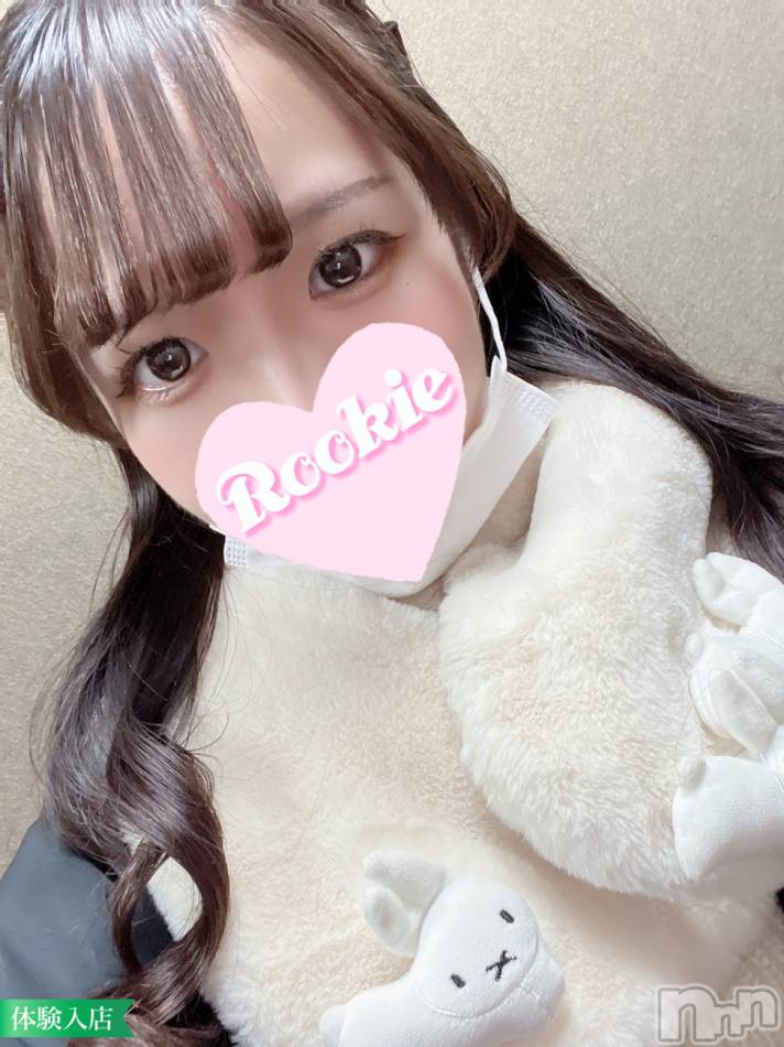 長岡デリヘル(ルーキー)の2023年8月18日お店速報「最高級美肌ボディ美少女『かるたちゃん』責め好きのご奉仕型Sです」