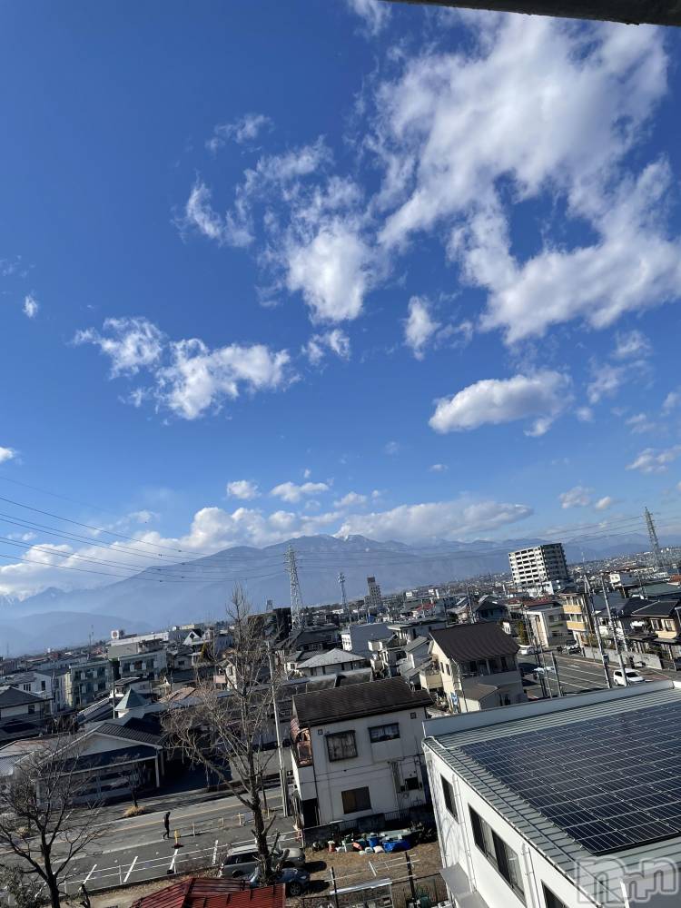 佐久発デリヘル佐久上田人妻隊(サクウエダヒトヅマタイ) みほ(32)の2月4日写メブログ「おはようございます」