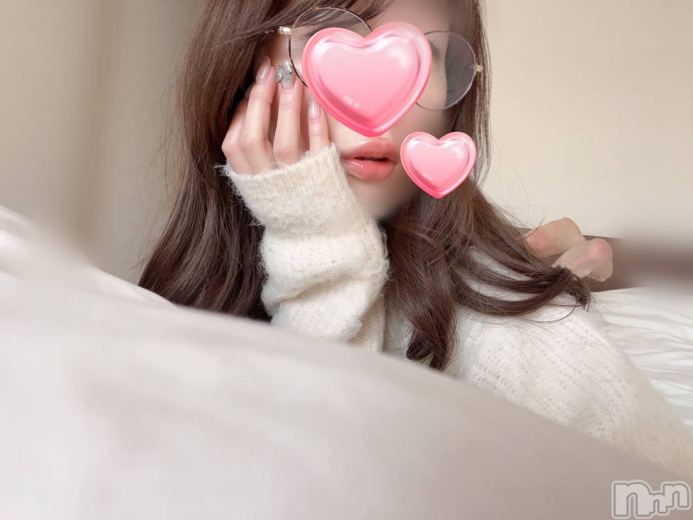長岡デリヘル長岡人妻市(ナガオカヒトヅマイチ) もか★天使のかわいさ★(30)の3月9日写メブログ「夜中に...気持ちいい💕」