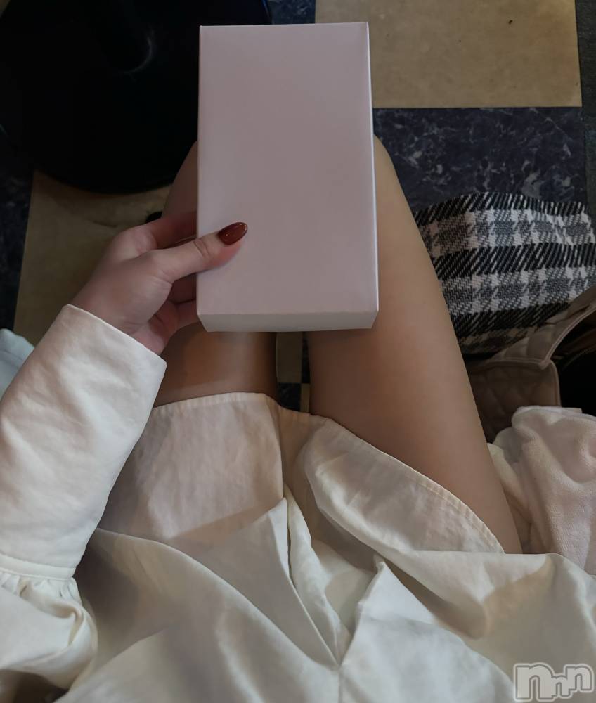 長岡デリヘル長岡人妻市(ナガオカヒトヅマイチ) もか★天使のかわいさ★(30)の10月16日写メブログ「この箱の中には...」