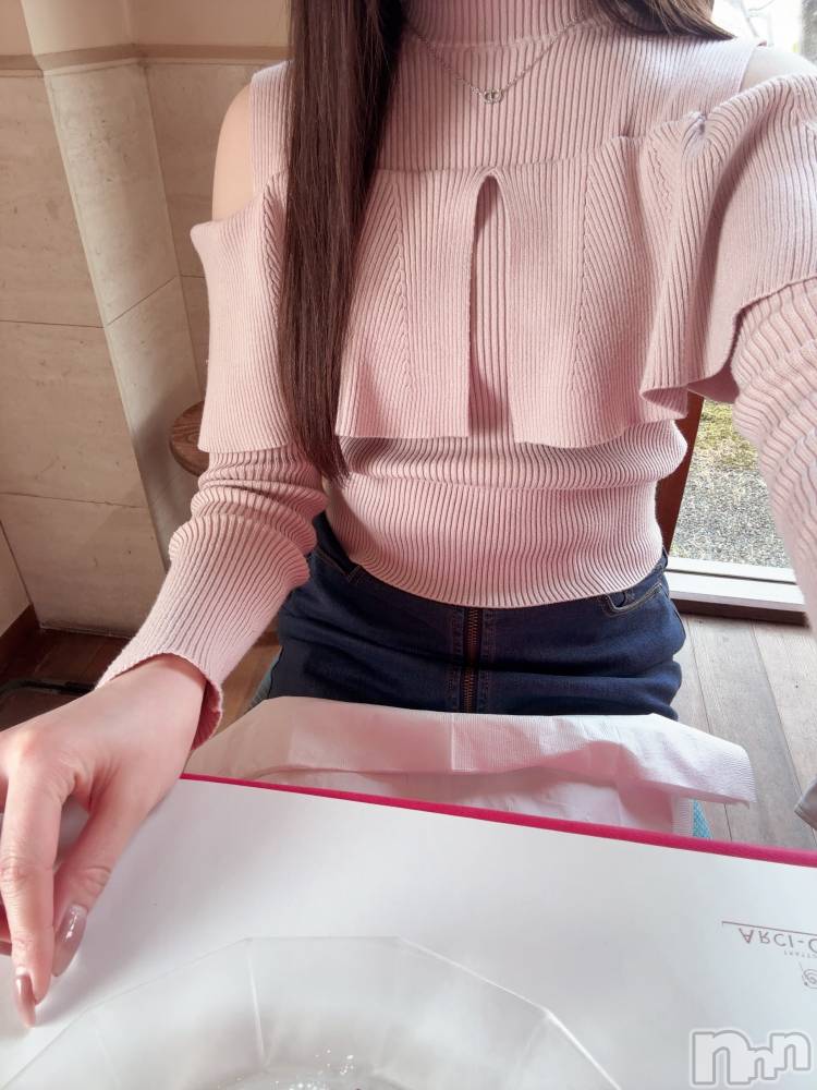 長岡デリヘル長岡人妻市(ナガオカヒトヅマイチ) もか★天使のかわいさ★(30)の3月24日写メブログ「車内で隠れてしちゃう」