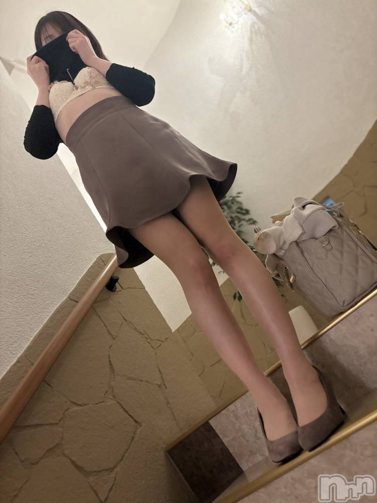 長岡デリヘル長岡人妻市(ナガオカヒトヅマイチ) もか★天使のかわいさ★(30)の4月26日写メブログ「長いですね、入ってますか？」