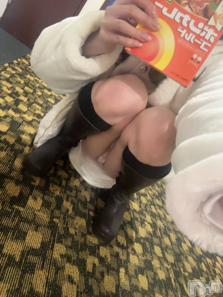 長岡デリヘル長岡人妻市(ナガオカヒトヅマイチ) もか★天使のかわいさ★(30)の1月17日写メブログ「きーん🙋‍♀️なんで」