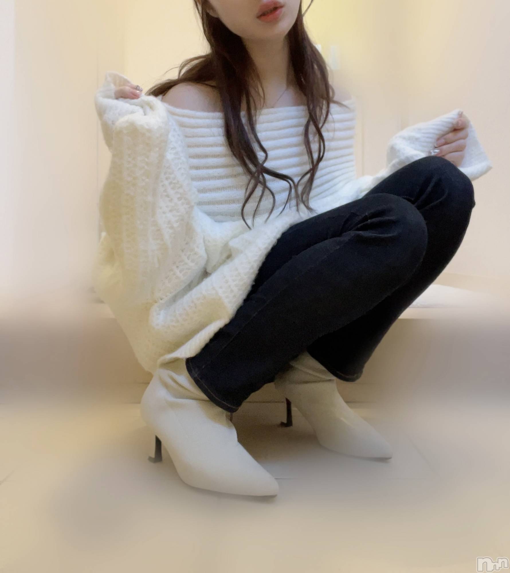 長岡デリヘル長岡人妻市(ナガオカヒトヅマイチ)もか★天使のかわいさ★(30)の2023年11月17日写メブログ「おはよ💕私ね、実は」