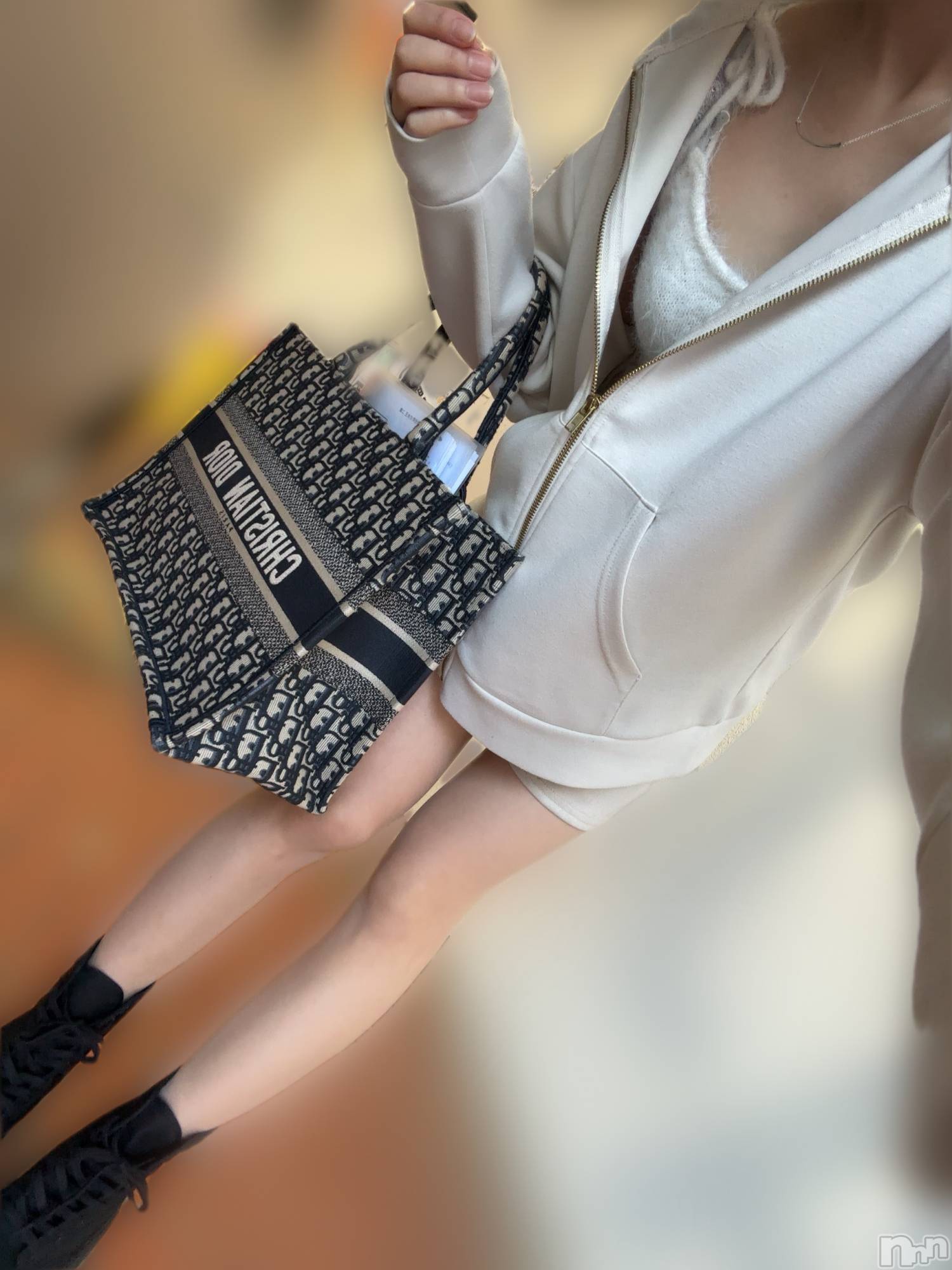 長岡デリヘル長岡人妻市(ナガオカヒトヅマイチ)もか★天使のかわいさ★(30)の2025年10月23日写メブログ「これから向かいます💨」