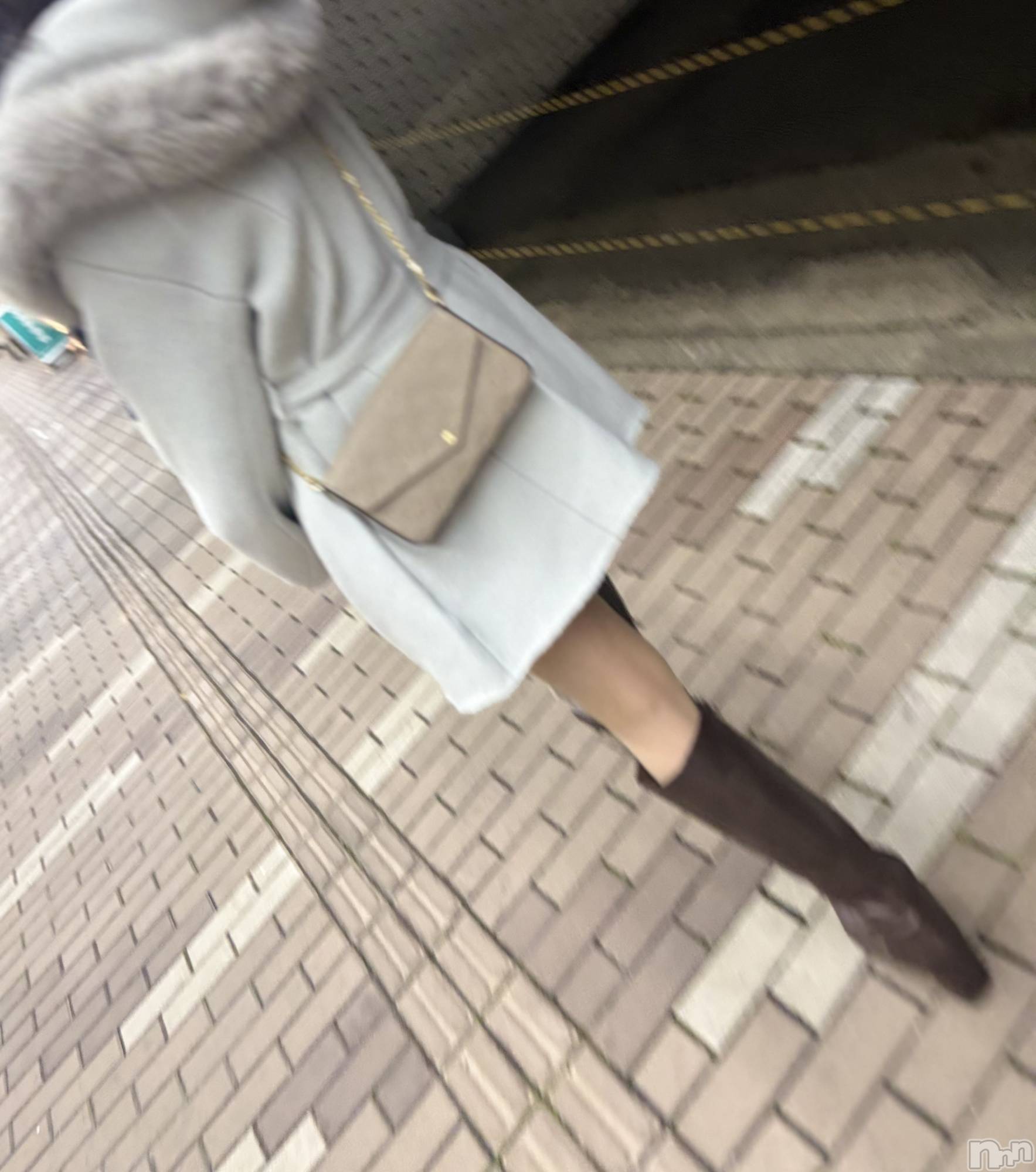 長岡デリヘル長岡人妻市(ナガオカヒトヅマイチ)もか★天使のかわいさ★(30)の2025年11月16日写メブログ「また見られてた🤣もかさん？」