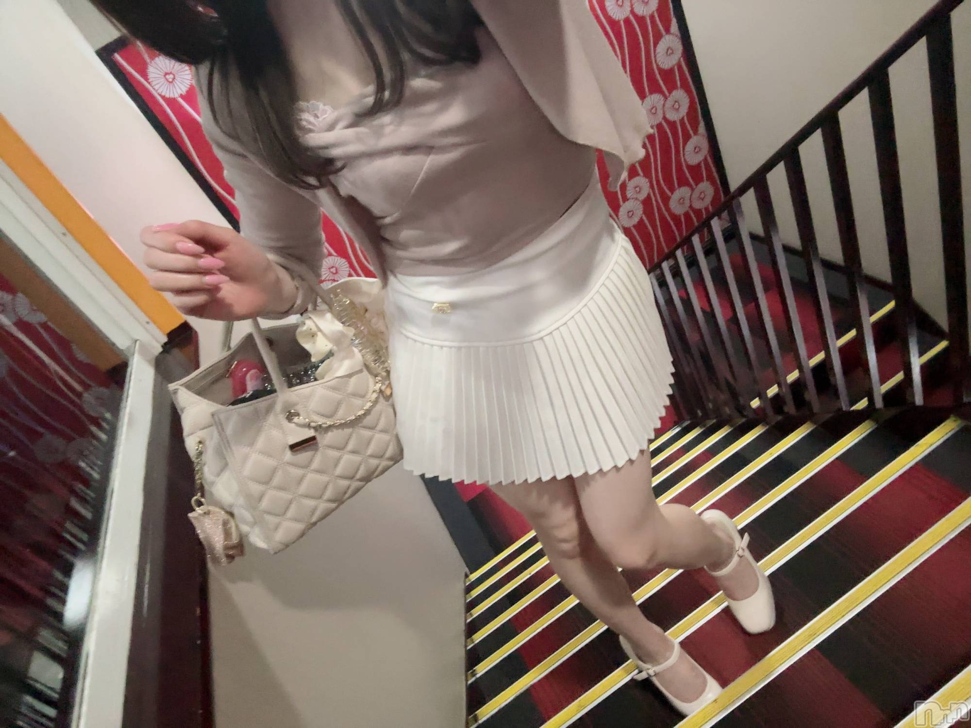 長岡デリヘル長岡人妻市(ナガオカヒトヅマイチ)もか★天使のかわいさ★(30)の2026年5月6日写メブログ「きーん🙋‍♀️」