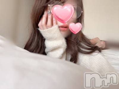 長岡デリヘル 長岡人妻市(ナガオカヒトヅマイチ) もか★天使のかわいさ★(30)の3月9日写メブログ「夜中に...気持ちいい💕」