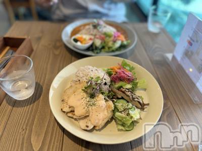 長岡デリヘル 長岡人妻市(ナガオカヒトヅマイチ) もか★天使のかわいさ★(30)の10月12日写メブログ「後ろにママ友」