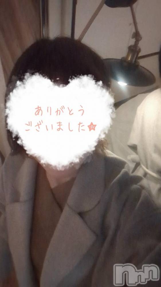 新潟人妻デリヘル人妻不倫処　桃屋　新潟店(ヒトヅマフリンドコロモモヤ) しずく・清純派愛嬌◎(43)の12月28日写メブログ「あけまして?!?! 😳  ̖́-︎」