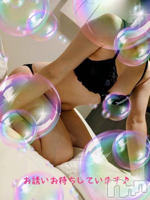 新潟デリヘル人妻不倫処　桃屋　新潟店(ヒトヅマフリンドコロモモヤ) しずく・清純派愛嬌◎(43)の12月18日写メブログ「本日は🩷」