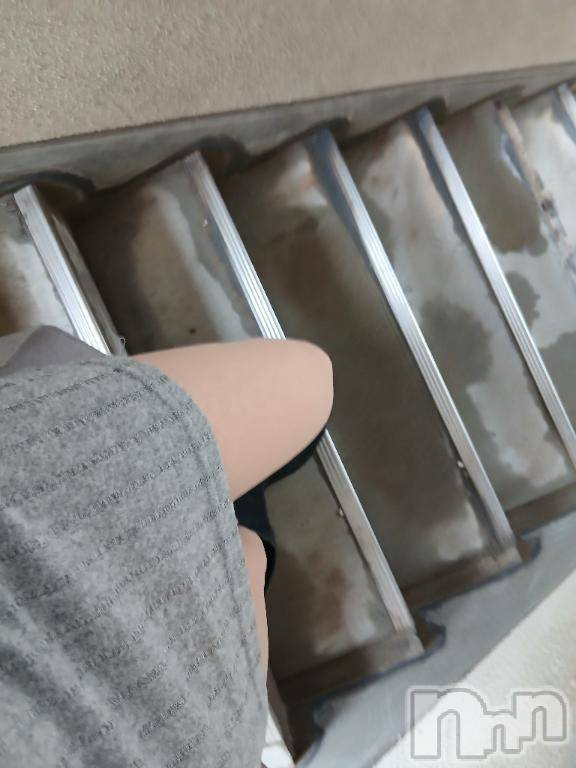 新潟デリヘル人妻不倫処　桃屋　新潟店(ヒトヅマフリンドコロモモヤ) しずく・清純派愛嬌◎(43)の1月16日写メブログ「声🩷は出しちゃダメ?!」