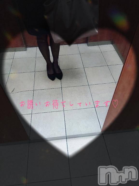 新潟デリヘル人妻不倫処　桃屋　新潟店(ヒトヅマフリンドコロモモヤ) しずく・清純派愛嬌◎(43)の3月6日写メブログ「出勤しました🩷」