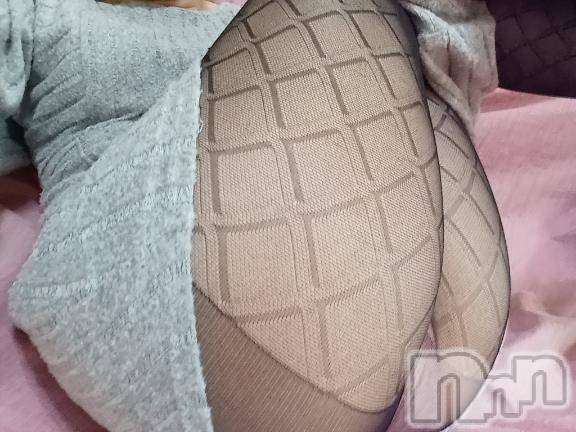 新潟デリヘル人妻不倫処　桃屋　新潟店(ヒトヅマフリンドコロモモヤ)しずく・清純派愛嬌◎(43)の2026年2月14日写メブログ「夜中の逢い引き🩷」