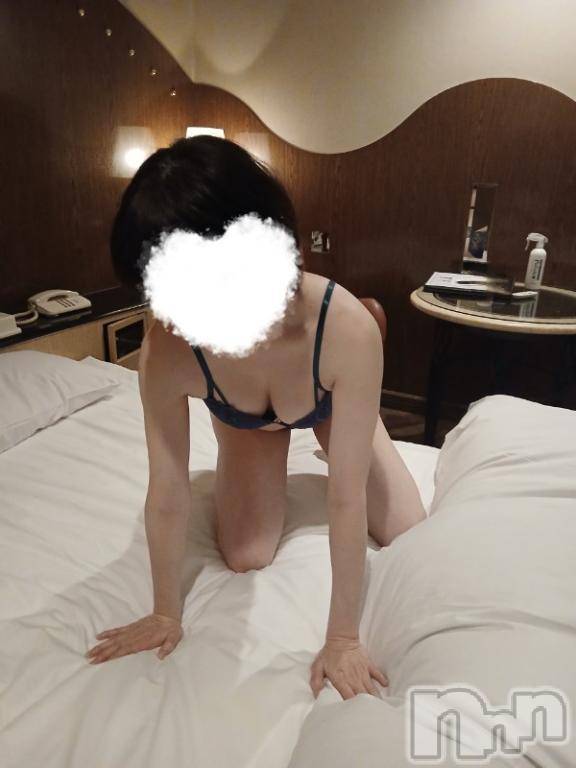 新潟デリヘル人妻不倫処　桃屋　新潟店(ヒトヅマフリンドコロモモヤ)しずく・清純派愛嬌◎(43)の2026年4月16日写メブログ「昨日のお礼💌です」