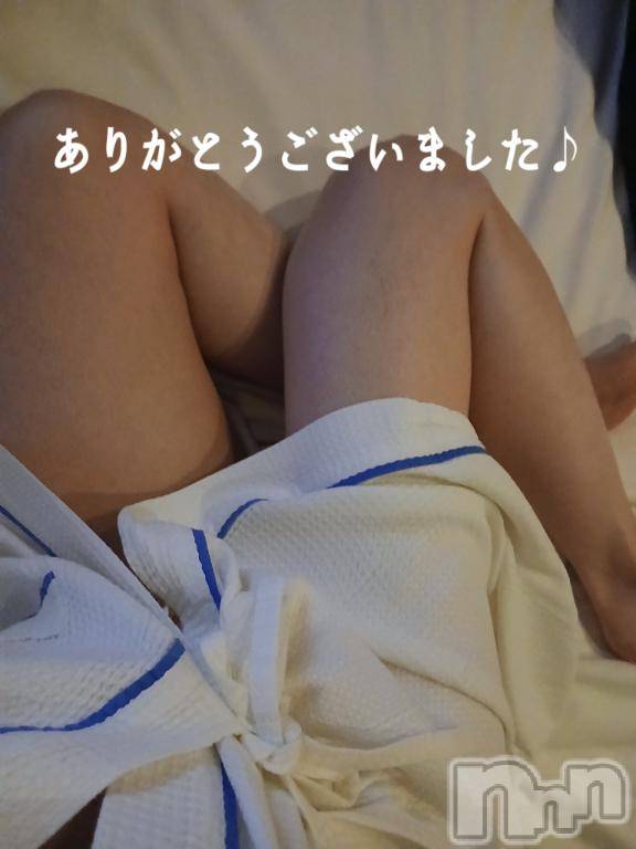 新潟デリヘル人妻不倫処　桃屋　新潟店(ヒトヅマフリンドコロモモヤ)しずく・清純派愛嬌◎(43)の2026年8月18日写メブログ「お仕事帰りに🩷」