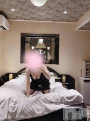 新潟デリヘル人妻不倫処　桃屋　新潟店(ヒトヅマフリンドコロモモヤ) しずく・清純派愛嬌◎(43)の11月11日写メブログ「開店🍑と同時に︎ ︎=͟͟͞͞ ⸜( * ॑꒳ ॑*)⸝⭐︎´- ｼｭﾀｯ!」