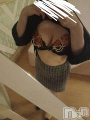 新潟デリヘル人妻不倫処　桃屋　新潟店(ヒトヅマフリンドコロモモヤ) しずく・清純派愛嬌◎(43)の4月23日写メブログ「興奮🩷(＊ﾟ∀ﾟ)=3」