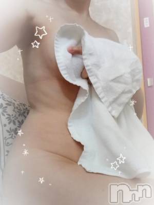 新潟人妻デリヘル 人妻不倫処　桃屋　新潟店(ヒトヅマフリンドコロモモヤ) しずく・清純派愛嬌◎(43)の7月24日写メブログ「🍑到着🚗³₃」