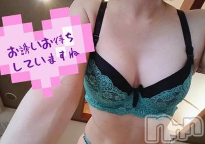 新潟デリヘル 人妻不倫処　桃屋　新潟店(ヒトヅマフリンドコロモモヤ) しずく・清純派愛嬌◎(43)の10月10日写メブログ「そろそろお仕事終わるかな•́ω•̀)?」