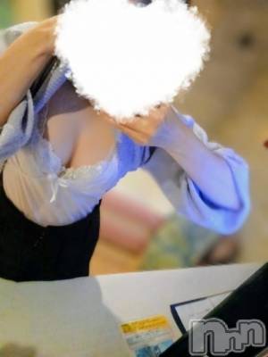 新潟デリヘル 人妻不倫処　桃屋　新潟店(ヒトヅマフリンドコロモモヤ) しずく・清純派愛嬌◎(43)の12月3日写メブログ「昨日のお礼💌です😌」