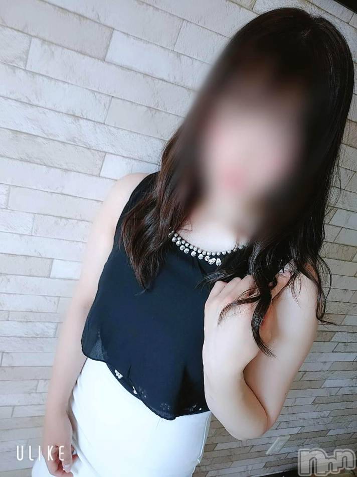 上田発デリヘル(マシェリ)の2021年8月7日お店速報「本日本日12：00～22：00 まいかchan ご案内枠有」