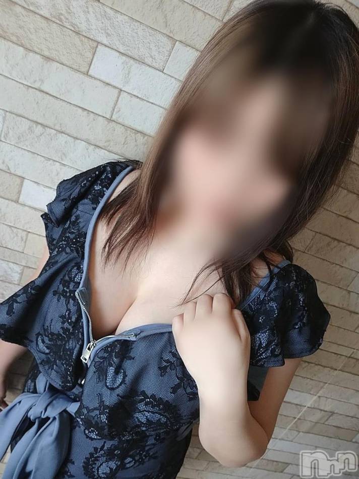 上田発デリヘル(マシェリ)の2022年5月26日お店速報「新人せなsanご案内可能残り枠あとわずかお早目のご連絡を」