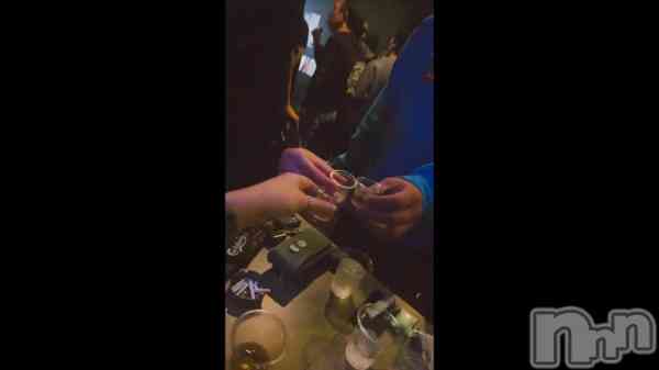 �֡�( '��')����