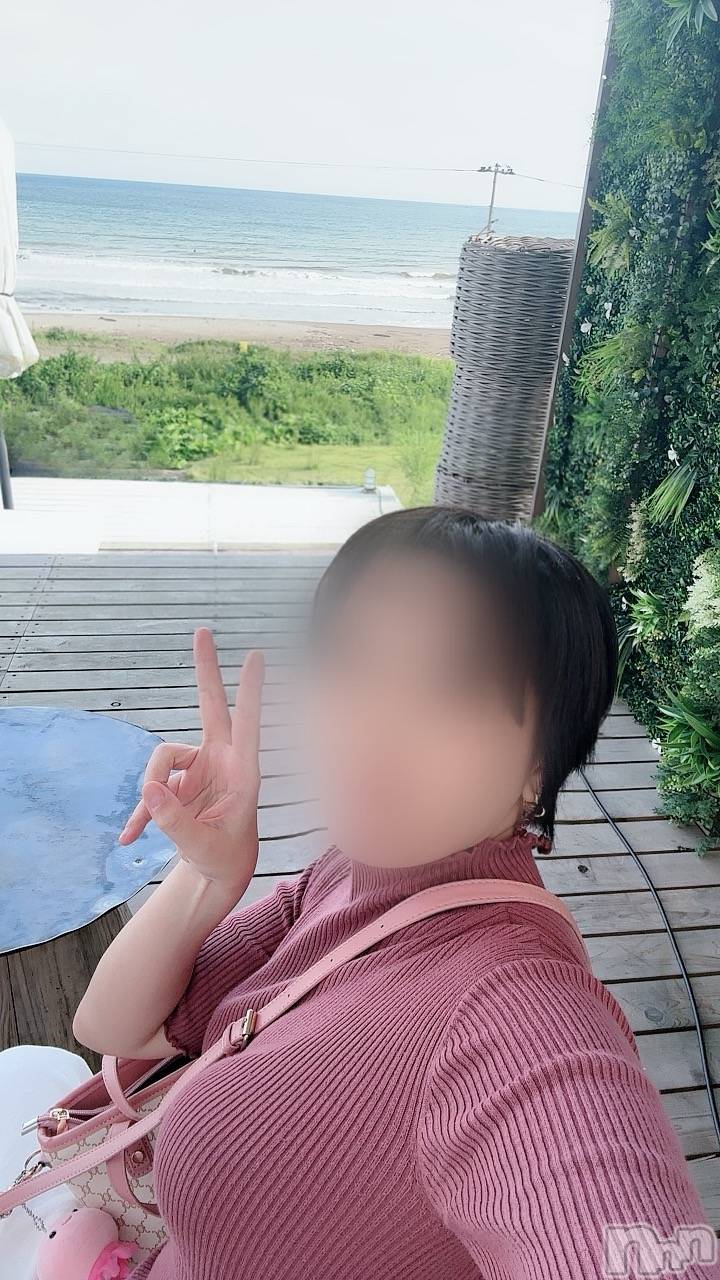 三条人妻デリヘル人妻じゅんちゃん-出稼ぎ0！地元の奥様専門-(ヒトヅマジュンチャン)星野くるみ★まんまる桃尻(35)の2025年9月25日写メブログ「キモティー」