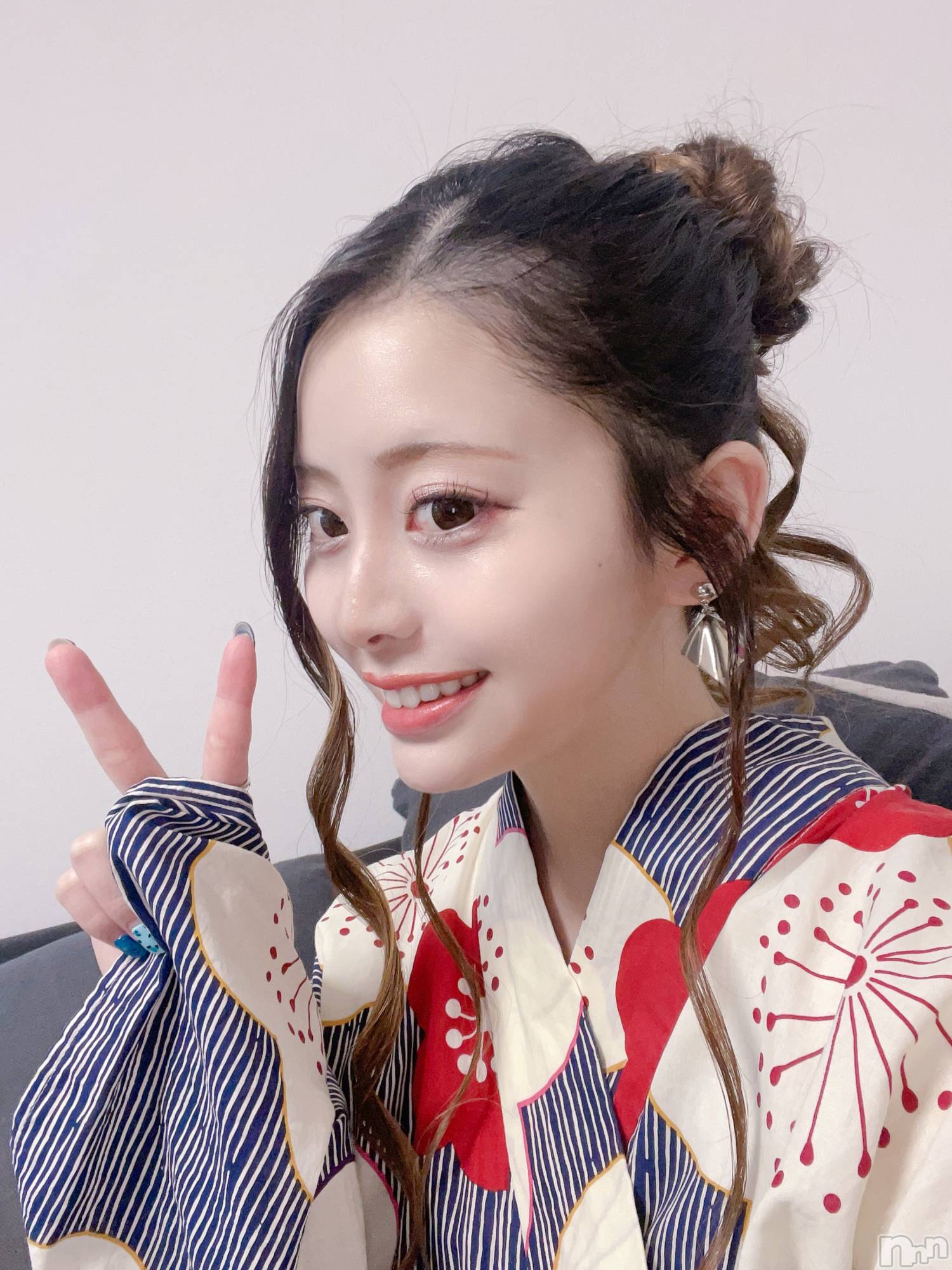 ĮХ顦Lounge R Style(饦󥸥륹) 2024ǯ85̥֥֤ޡä