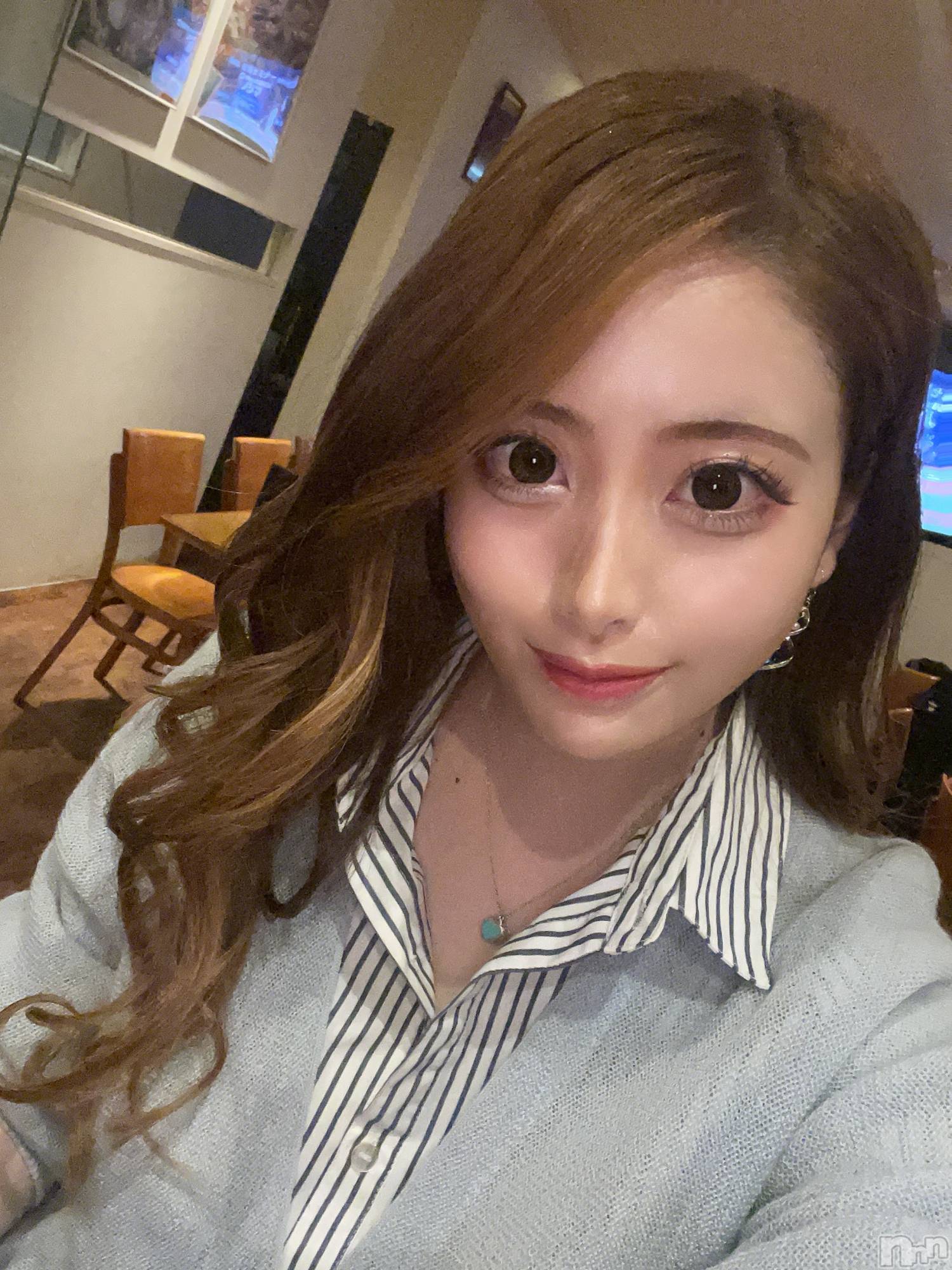 ĮХ顦Lounge R Style(饦󥸥륹) 2025ǯ424̥֥2=(4ߡ2