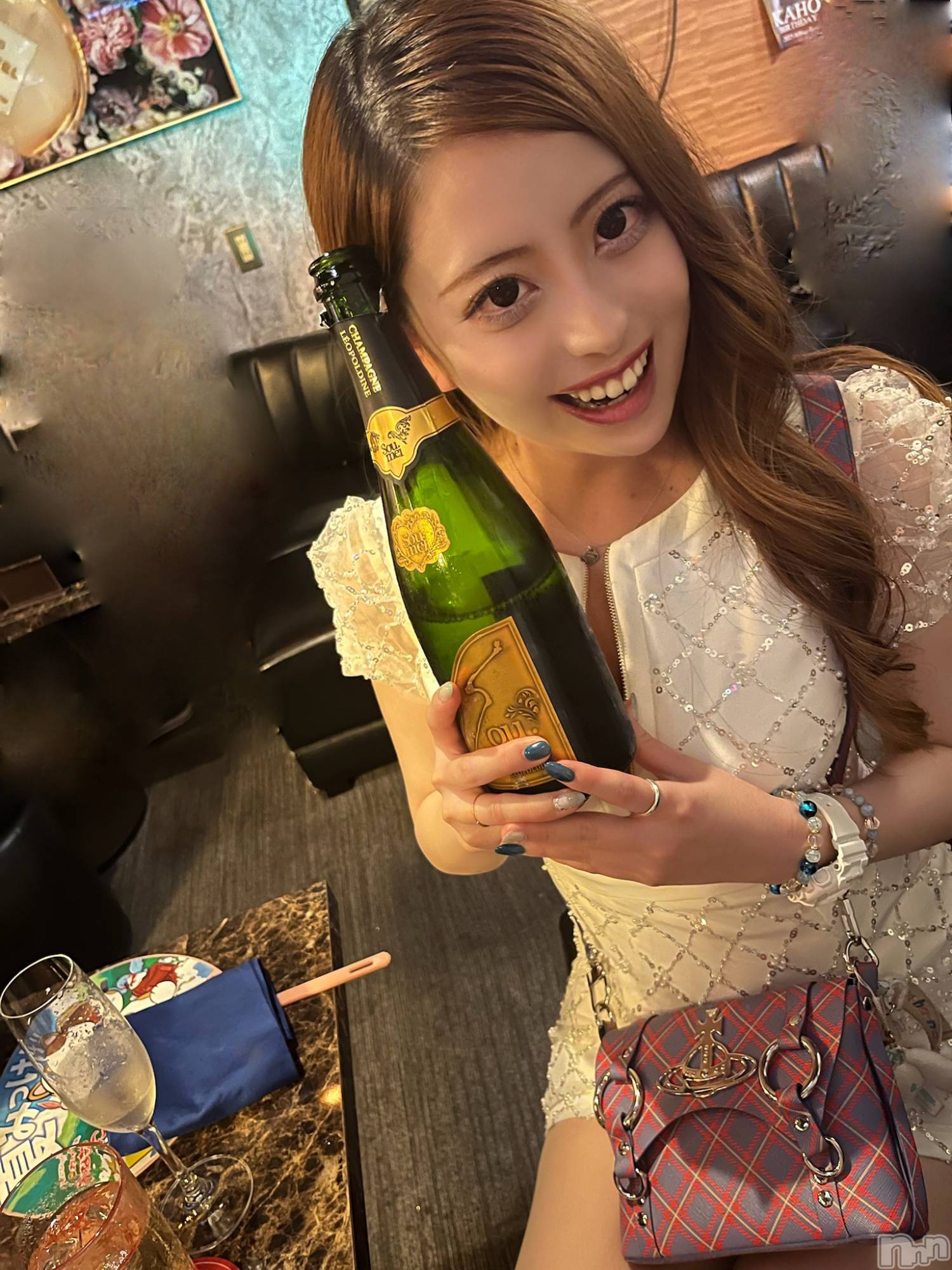 ĮХ顦Lounge R Style(饦󥸥륹) 2025ǯ623ֵ̥֥ܾƤ