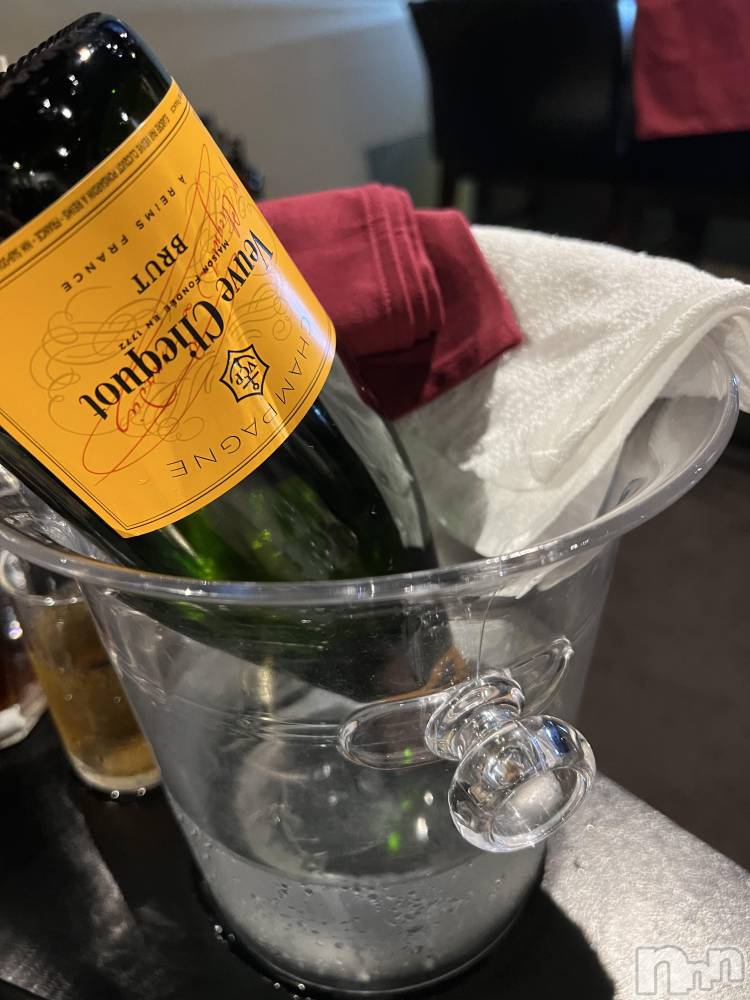 ��ë����Х��顦�����CLUB��Paladin(����֡��ѥ�ǥ���) ̴��椺�Ϥ�8��19���̥�֥�����🍾🙏🏻��