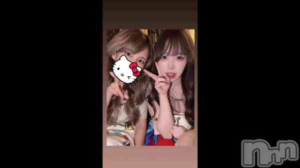 ̴��椺�ϡ֤ɤä��ɤǤ���👩🏻👩🏼��