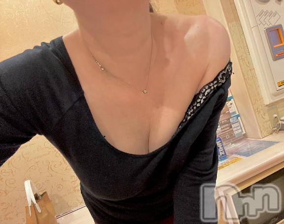 新潟デリヘル新潟人妻デリバリーヘルス 下心 ～したごころ～(シタゴコロ) りな奥様(45)の2月3日写メブログ「雪～😭」