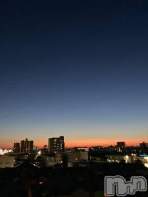 新潟人妻デリヘル 一夜妻(イチヤヅマ) りな/熟女のエロス(45)の4月1日写メブログ「皆さま、今日もお疲れ様でした～」