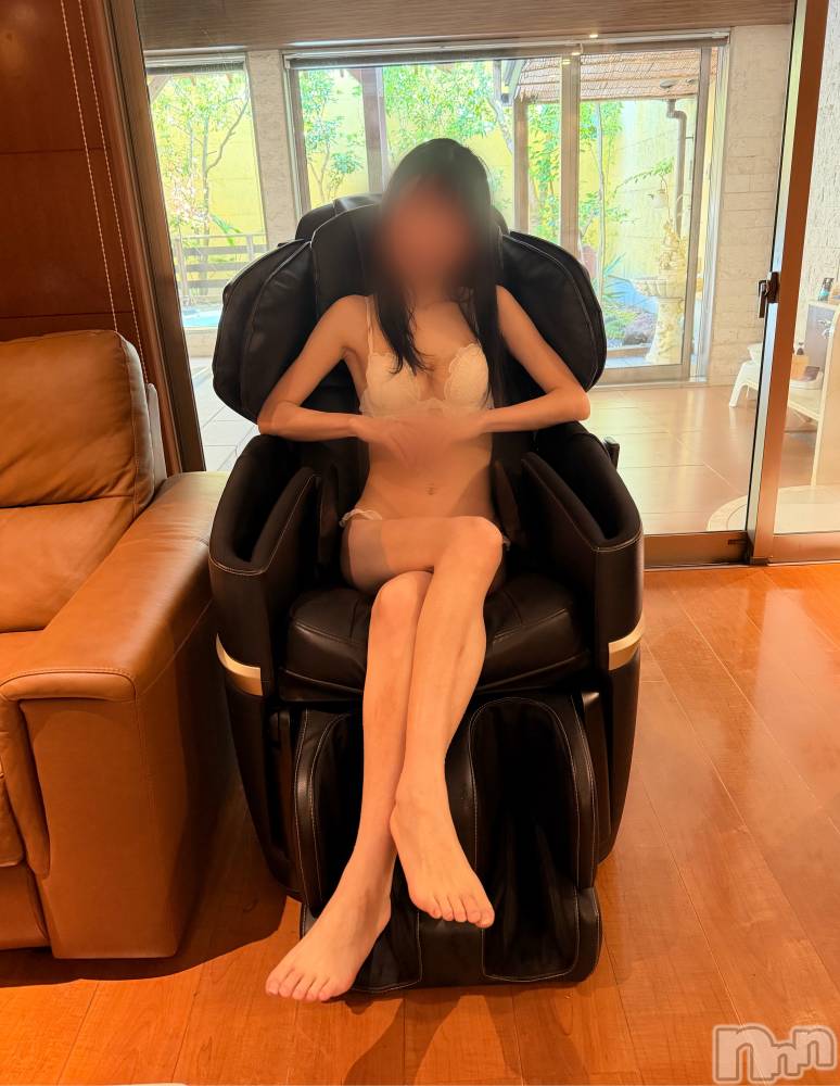三条デリヘル人妻じゅんちゃん-出稼ぎ0！地元の奥様専門-(ヒトヅマジュンチャン) 椿 りな☆圧巻の美人妻(35)の10月3日写メブログ「#時間外でも‪🫶」