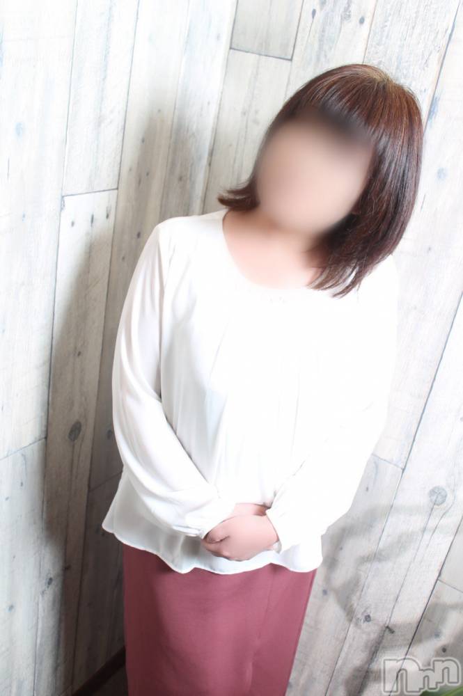 新潟デリヘルすずらん新潟店～ゆっくり長い時間を過ごせるお店～(スズランニイガタテン) 清水まこ(46)の2月26日写メブログ「プロフィール写真変わりました📸」