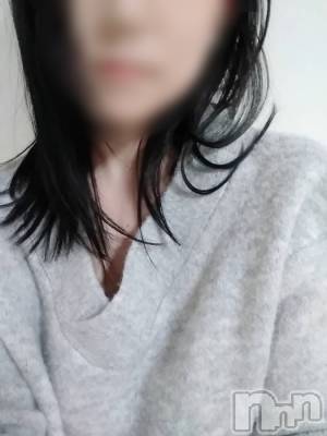 さき(38) 身長157cm、スリーサイズB87(D).W58.H84。長岡人妻デリヘル 人妻楼　長岡店(ヒトヅマロウ　ナガオカテン)在籍。