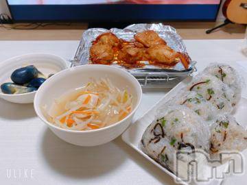 長岡デリヘル純・無垢(ジュンムク) かなめ☆(21)の8月25日写メブログ「ぼ、ぼくは、お、おむすびが、好きなんだな！！」