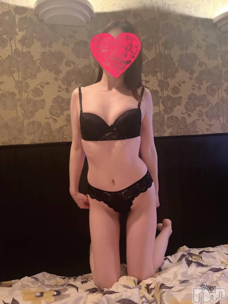 長岡デリヘルBIANCA~主人の知らない私~長岡店(ビアンカナガオカテン) 大島 ひな(30)の10月30日写メブログ「こんばんは☆」