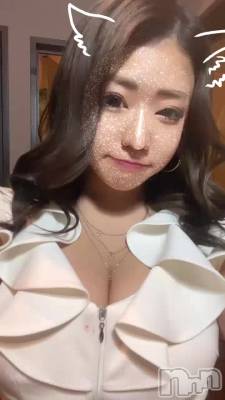 ˴