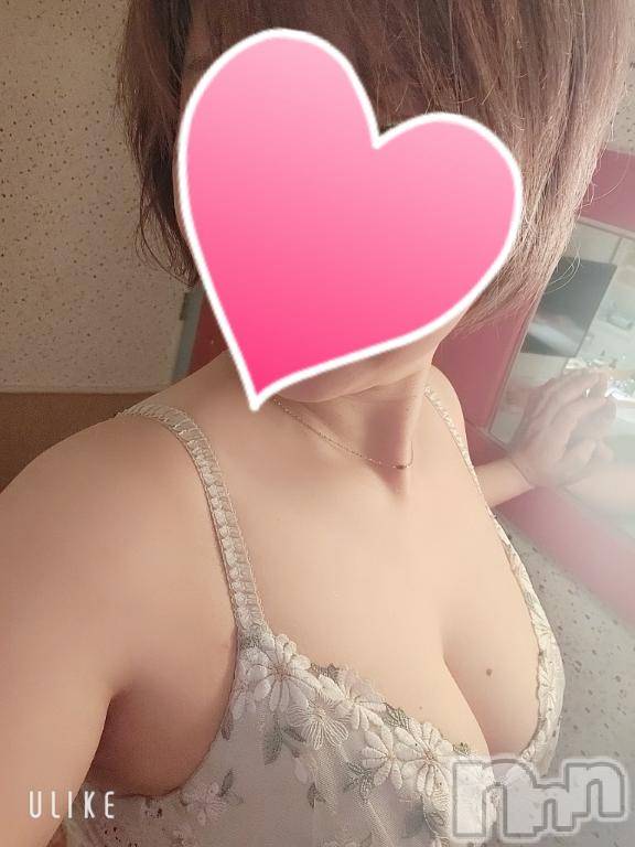 新潟人妻デリヘル人妻不倫処　桃屋　新潟店(ヒトヅマフリンドコロモモヤ)まなつ・骨抜き確定(36)の2024年12月30日写メブログ「15時にカサブランカでお会いした旦那さまへ」