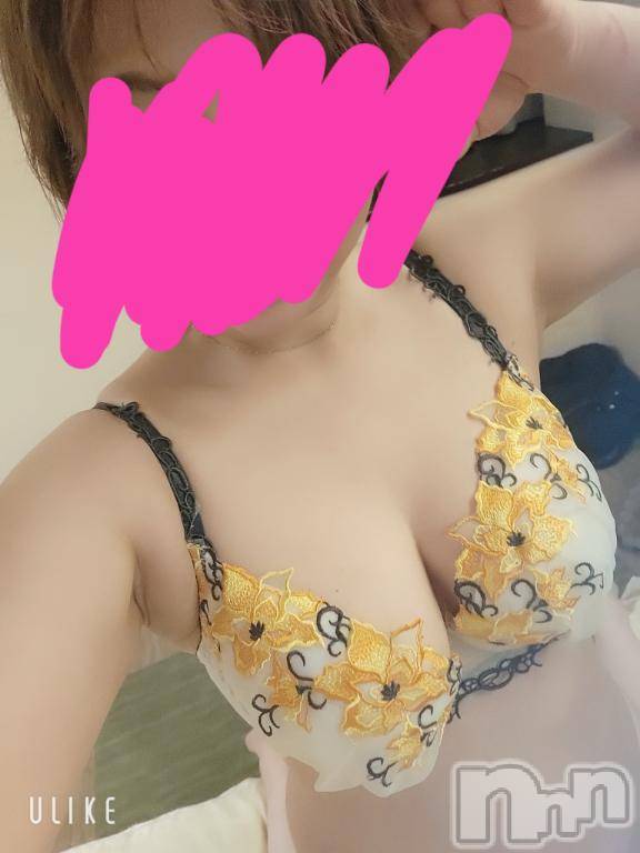 新潟人妻デリヘル人妻不倫処　桃屋　新潟店(ヒトヅマフリンドコロモモヤ)まなつ・骨抜き確定(36)の2025年1月3日写メブログ「新年初」