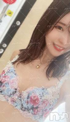 新潟風俗エステ La Muse(ラミューズ) ちなつ(27)の5月1日写メブログ「ほら、手で簡単にむけるよ🤍」