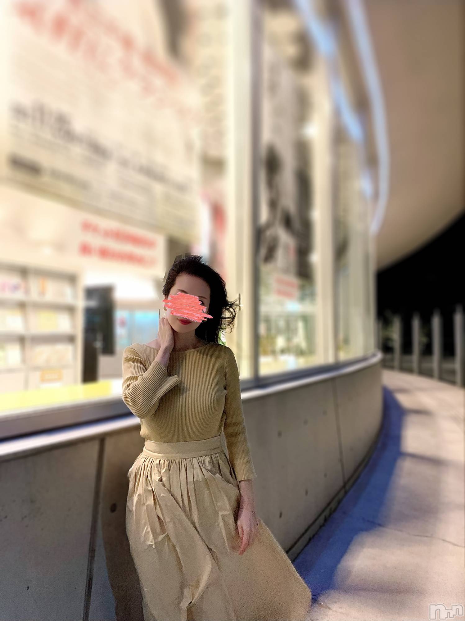 新潟風俗エステGRACE　新潟(グレース　ニイガタ)瀬名(34)の2023年10月15日写メブログ「夜のデートしましょ♡」