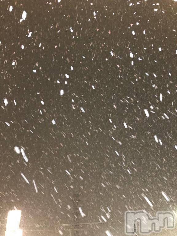 新潟デリヘル新潟人妻　2nd Wife(セカンドワイフ)のん奥様(30)の2026年1月24日写メブログ「粉雪♪♪」