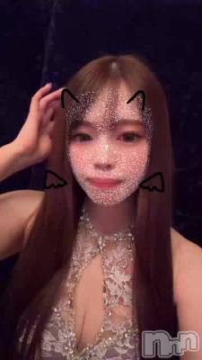 䤨