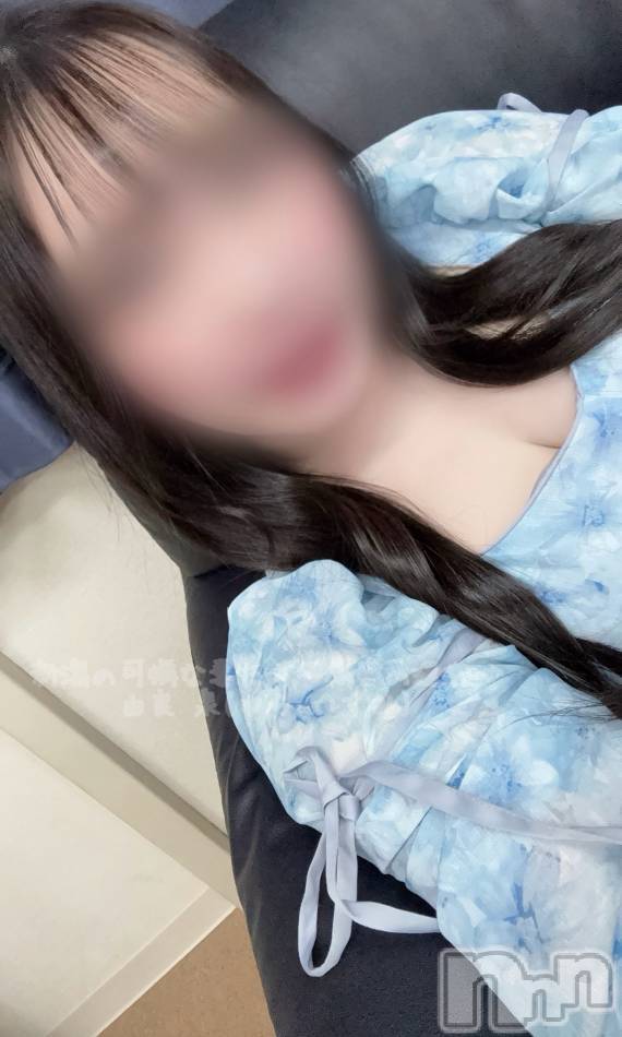 三条デリヘル(ヒトヅマジュンチャン)の2026年6月12日お店速報「新潟エリアで人気な色気ムンムンな由良さん出勤！！」