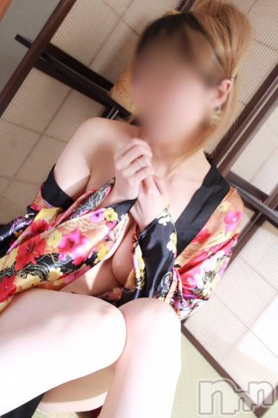 三条デリヘル(ヒトヅマジュンチャン)の2019年8月4日お店速報「若奥様とイケナイお時間を過ごしませんか？」